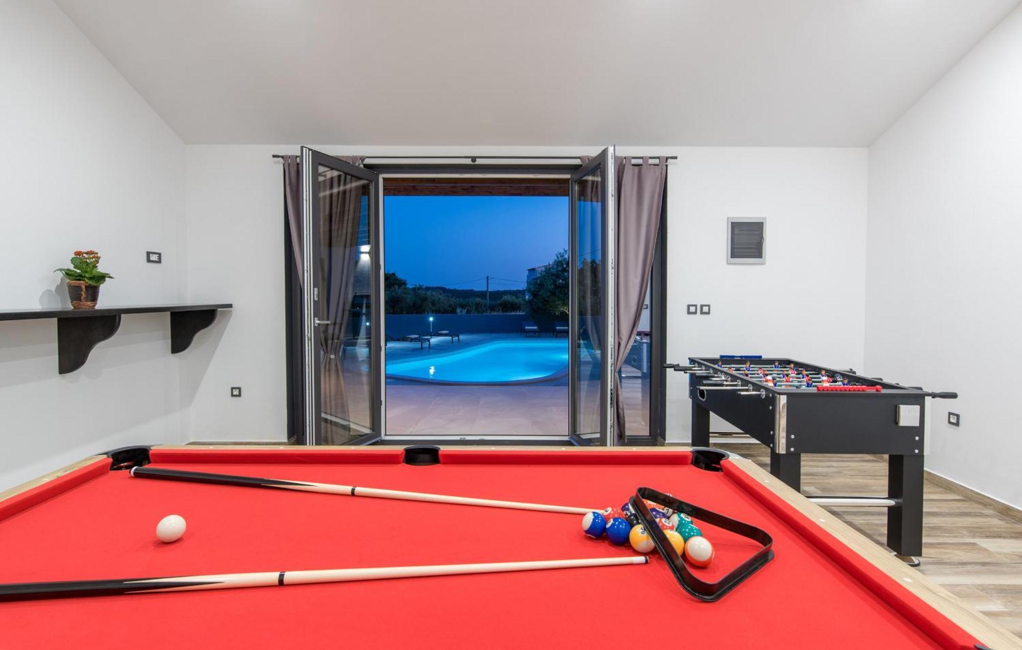 Villa Posidonia Near Pula With Sea View And Surrounded By Olive Trees Krnica Luaran gambar